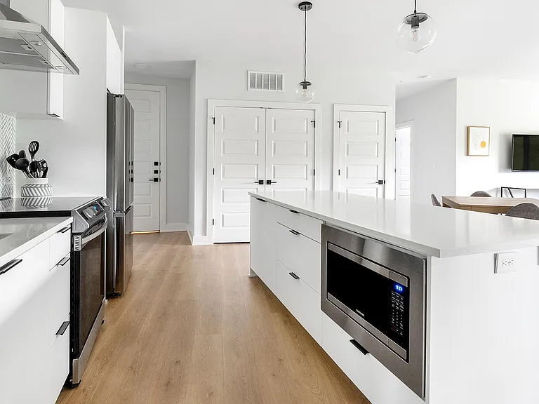 2500 Longview St #411 — Photo 8