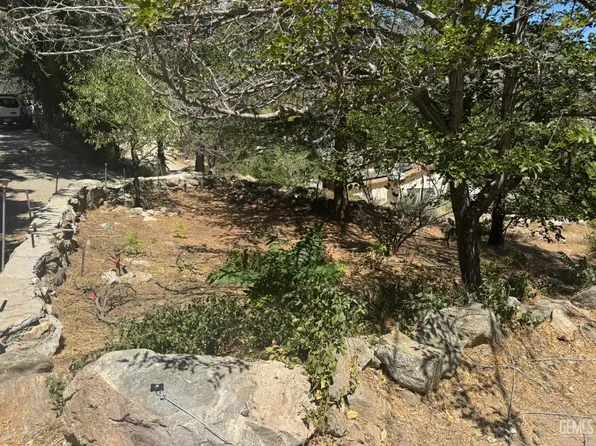 305 E End Dr, Frazier Park, CA 93225