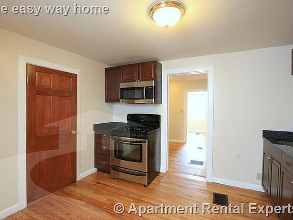 4th image of 429 Franklin St #1A