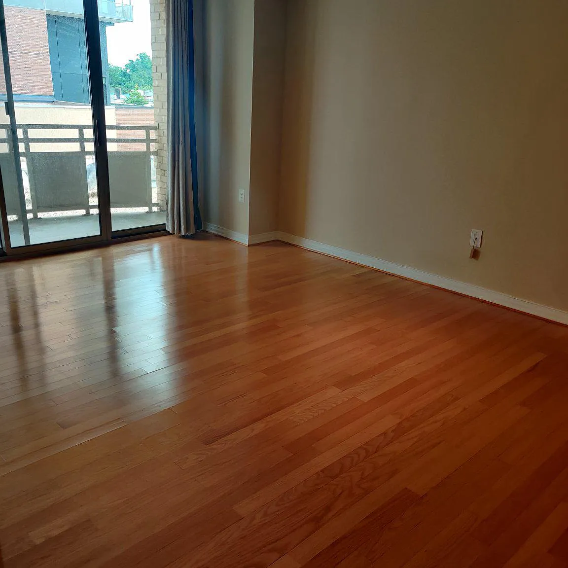 1 bed, 1.0 bath, 626 sqft, $1,995 — Photo 2