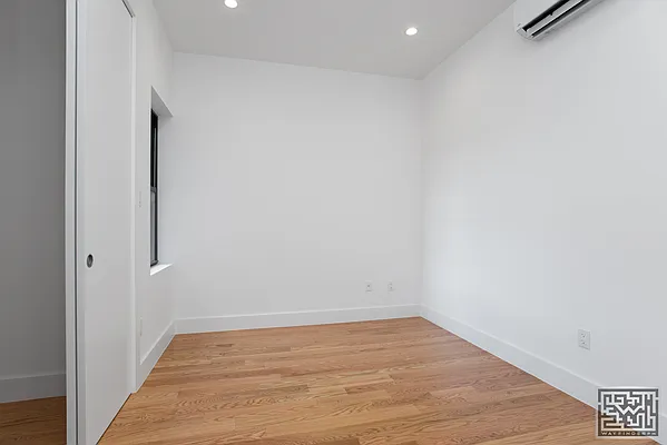 Rented by OGI Management | media 4