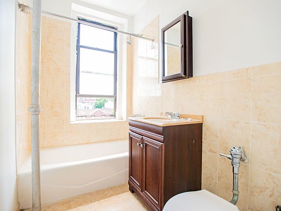 5th image of 335 Lefferts Ave APT C4