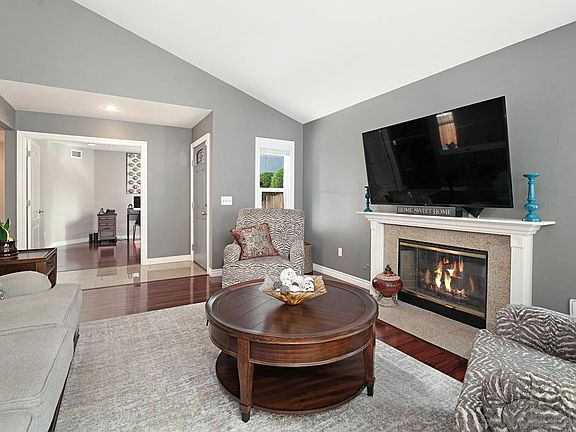 4th image of 10386 Rancho Carmel Dr