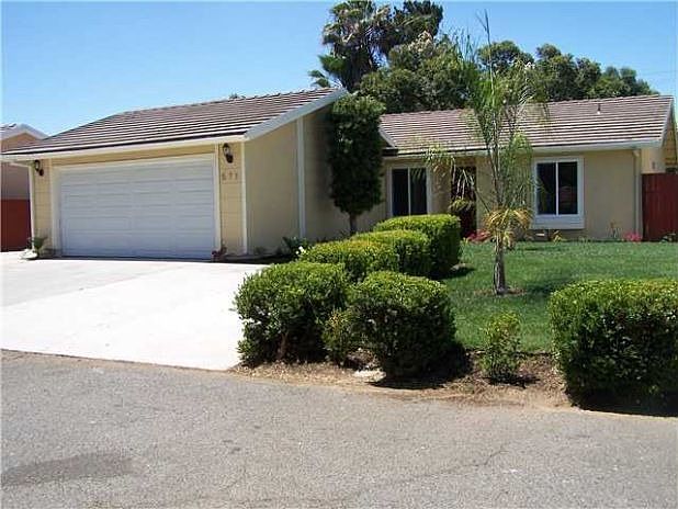 1st image of 571 Boxwood Gln