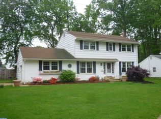 25 Wheatfield Dr, Wilmington, DE 19810