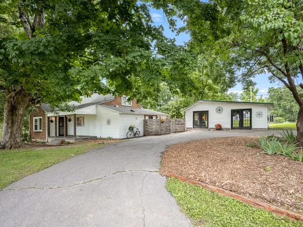 5825 Cobb Hollow Rd, Tullahoma, TN 37388