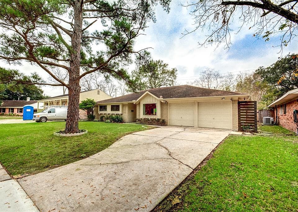 1st image of 11414 Braewick Dr