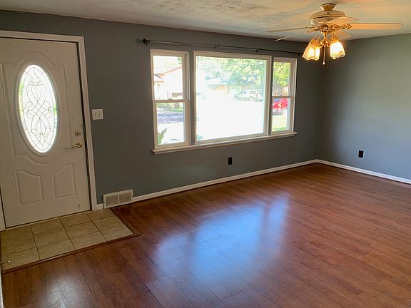 2nd image of 2216 N Ardell Pl