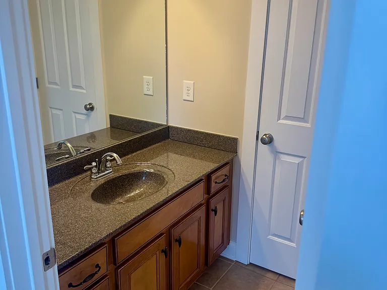 116 Savannah Ave — Photo 19