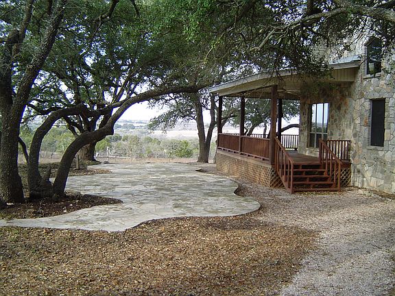 4th image of 6939 County Road 272
