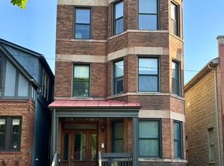 1740 W Henderson St APT 2, Chicago, IL 60657