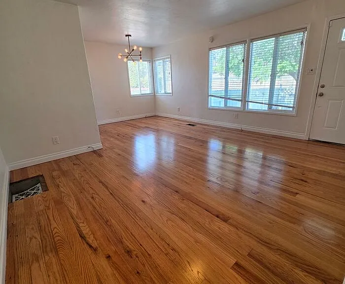 4515 Spring St — Photo 1