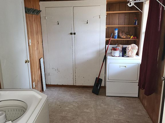 5th image of 1550 Lyon St
