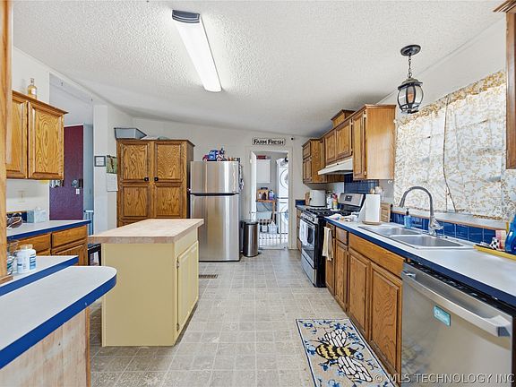 4th image of 1361 S 281st East Ave