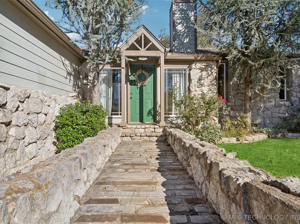 1527 E 50th St, Tulsa, OK 74105