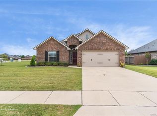 3698 Sabine Pass Dr, Bossier City, LA 71111