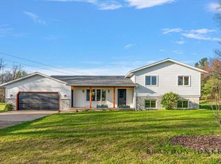 9095 76th St SE, Alto, MI 49302