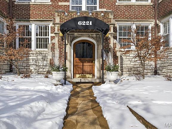 2nd image of 6221 Northwood Ave APT 2W