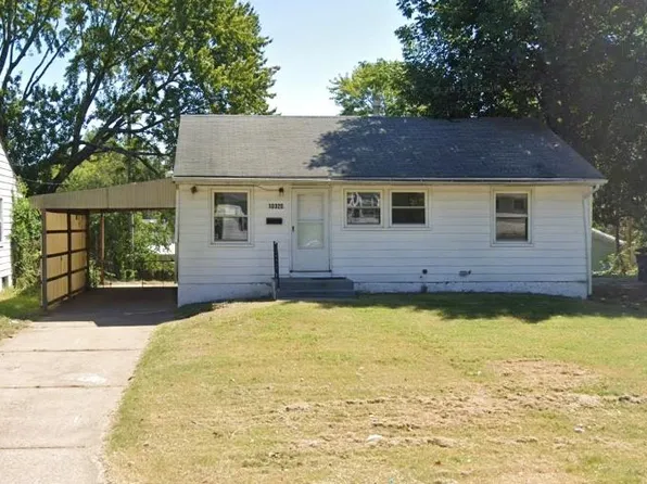 10320 Renfrew Dr, Saint Louis, MO 63137