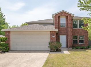 9100 Seven Oaks Ln, Denton, TX 76210