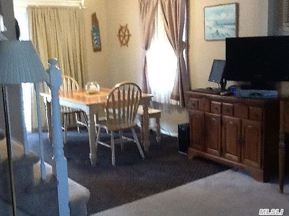 5th image of 506 Arlington Dr