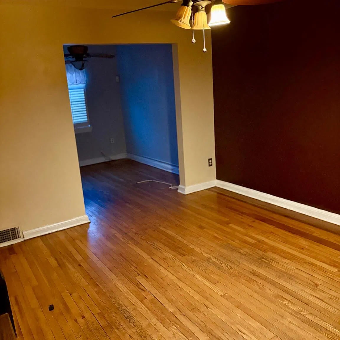 3 bed, 1144 sqft, $2,700 — Photo 2