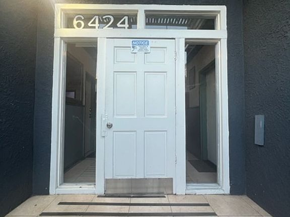 2nd image of 6755-6773 S Yucca St #Sy24-102