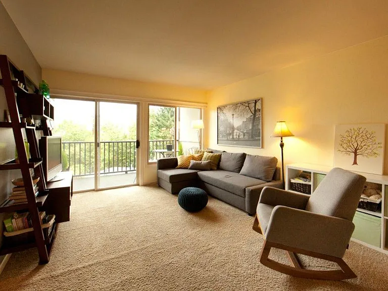130 105th Ave SE #215 — Photo 3