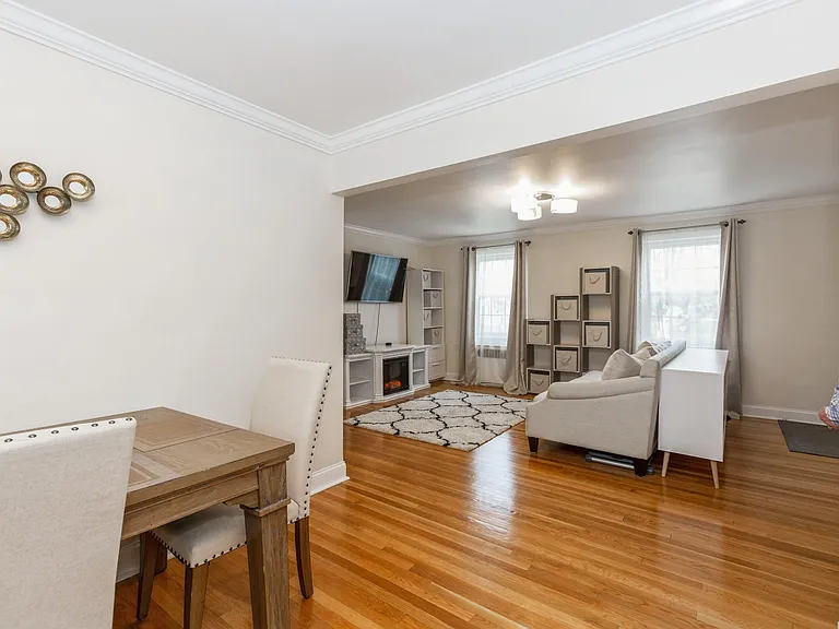 390 Morris Ave #29 — Photo 7