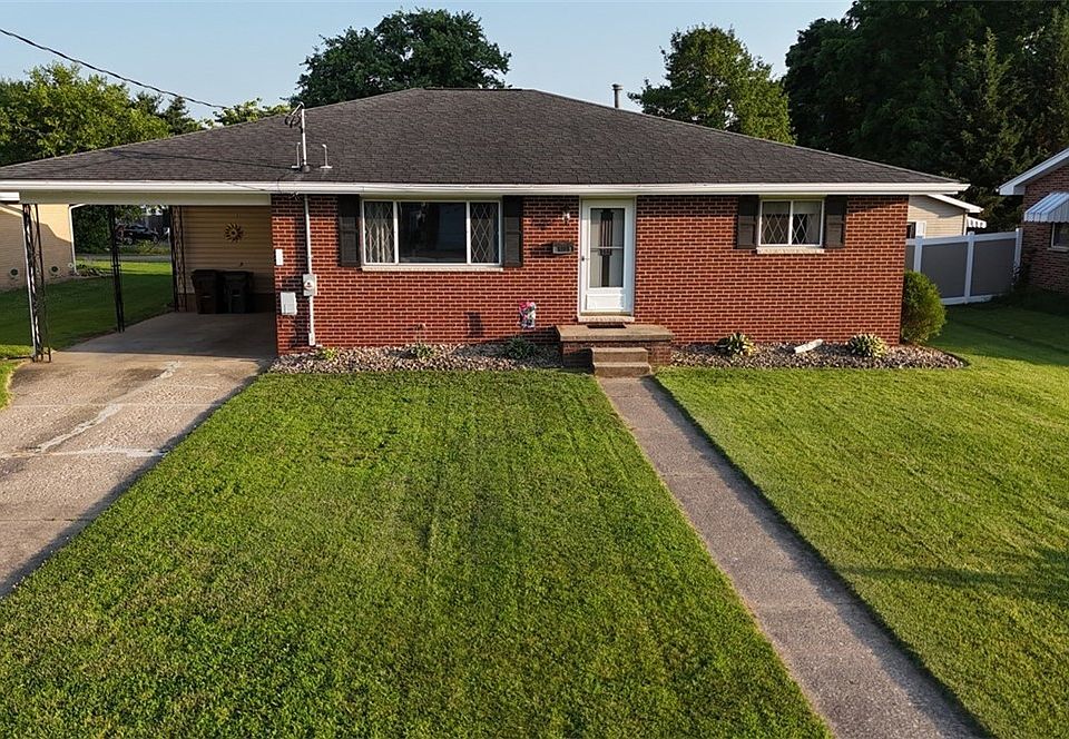1st image of 2133 McTaggert Ave