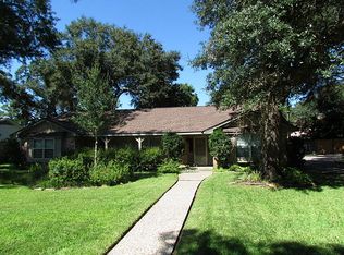 606 Inwood St, Tomball, TX 77375