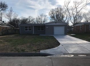 425 N Clinton Ave, Haysville, KS 67060
