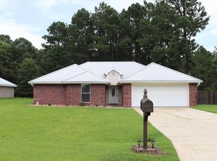 13 Longwood Place Dr, Hattiesburg, MS 39402