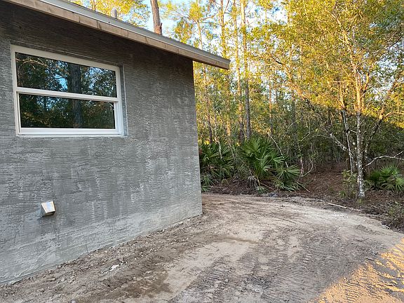 3rd image of 3759 Balsam Ct