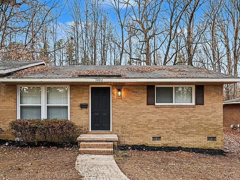 5003 Lakecrest Dr — Photo 1