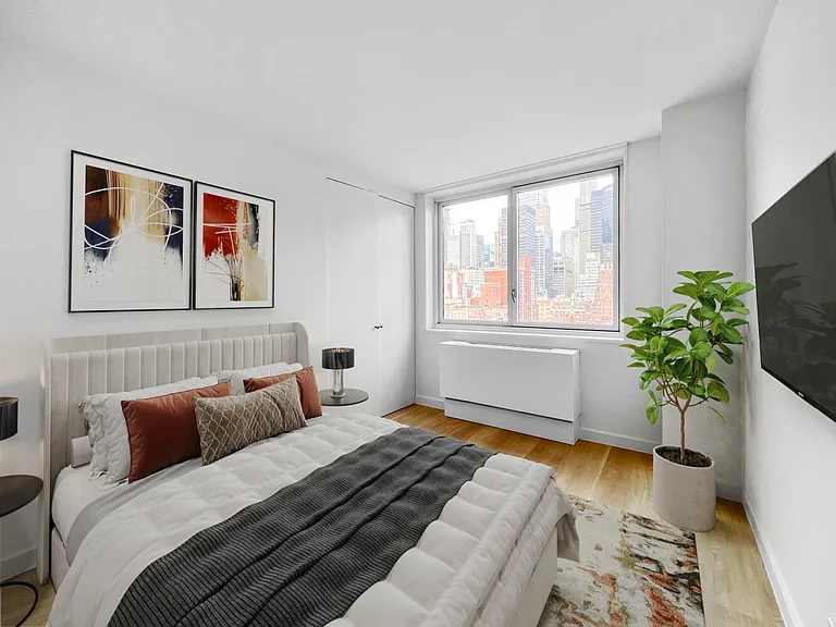 115 E 34th St #903 — Photo 4