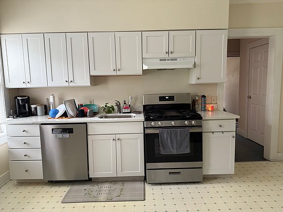5th image of 423 Furnace Brook Pkwy #3