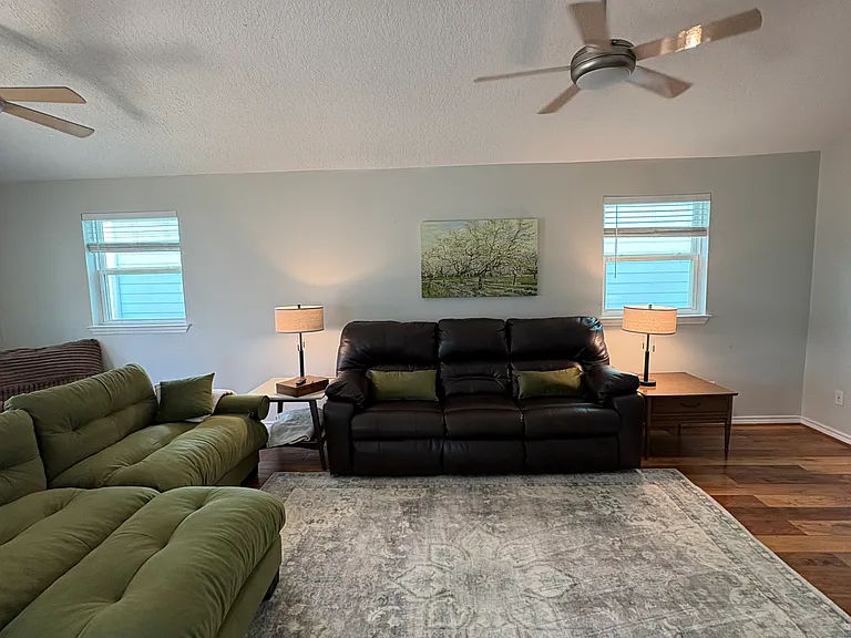 823 Hawthorne Rd — Photo 6