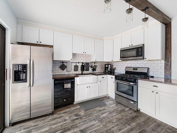 2nd image of 3221 Meridian Way S #D