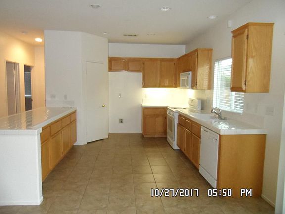 2nd image of 14591 Apache Dr