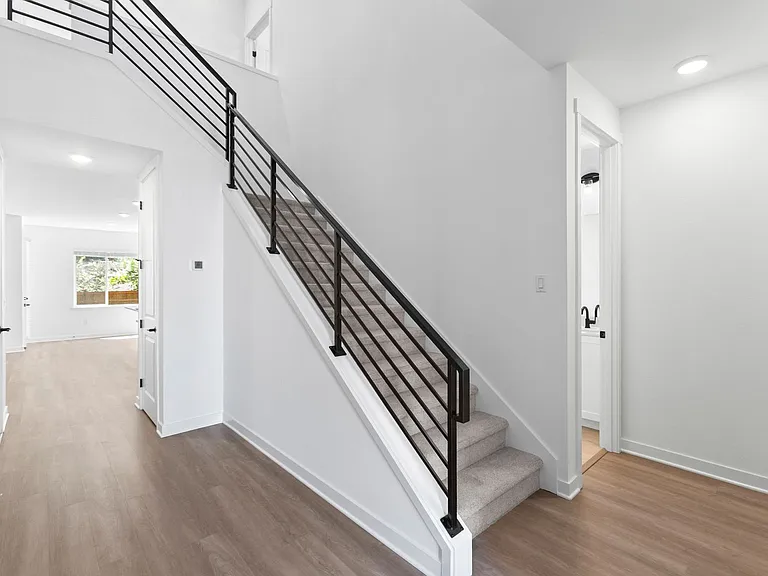 20410 154th St E — Photo 2