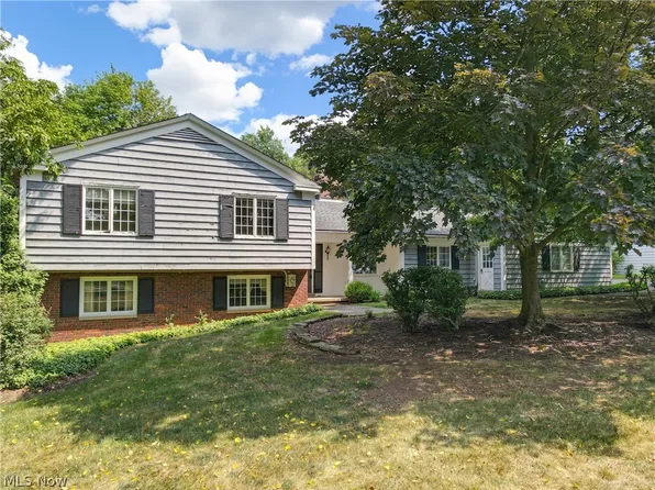 31179 S Woodland Rd, Pepper Pike, OH 44124