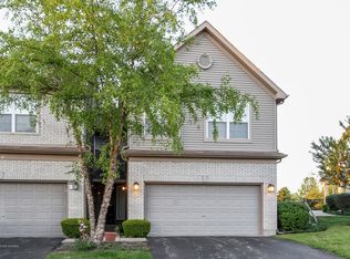2647 Granite Ct, Crystal Lake, IL 60012