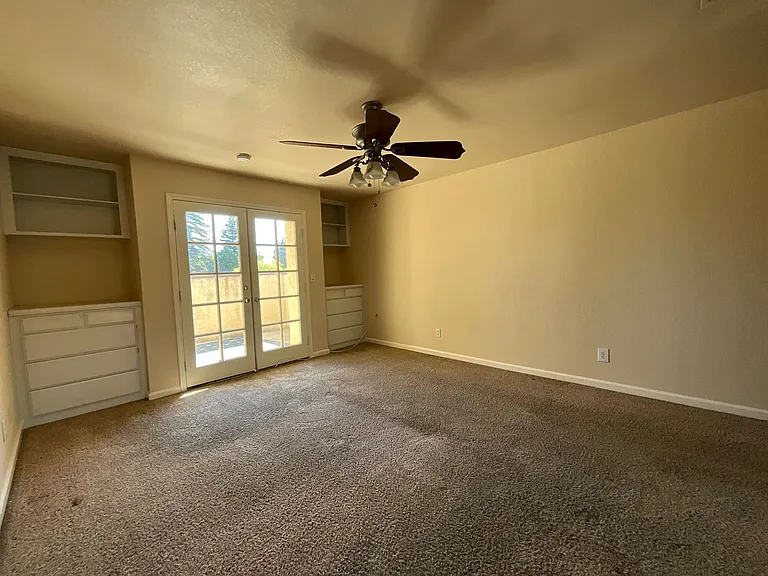 6357 N Barcus Ave — Photo 12