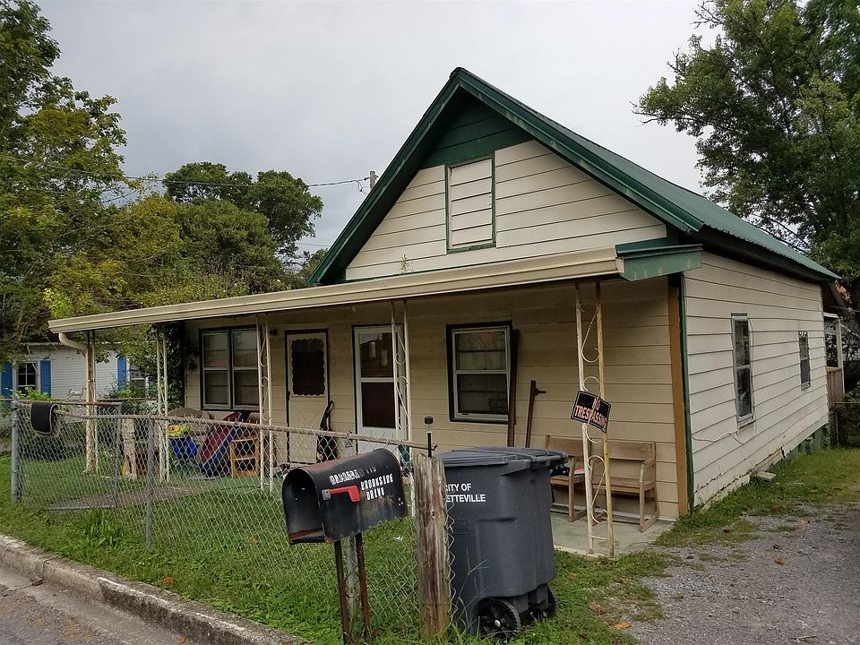 1st image of 119 Brookside Dr