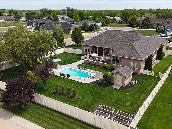 2nd image of 4337 Teal Ln