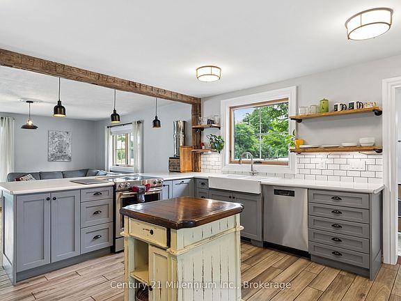 5th image of 262 Batteaux Rd