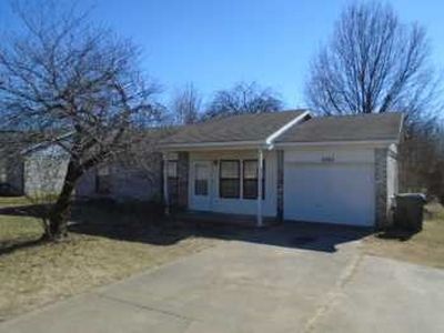 3502 W Olive St, Rogers, AR, 72756