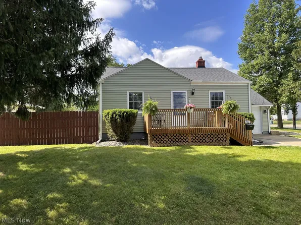 704 Oak St, Medina, OH 44256