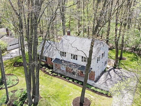 3rd image of 217 Hawthorne Dr